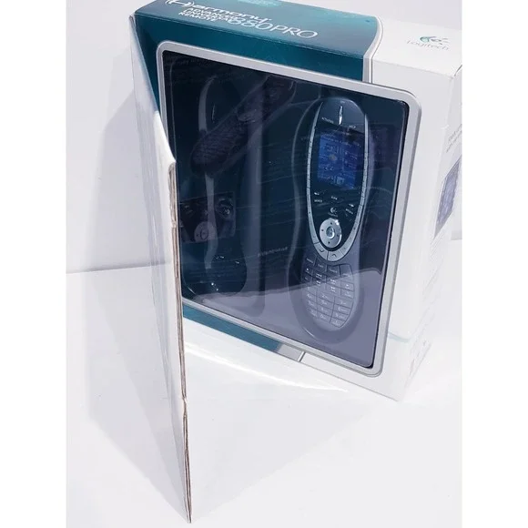 Logitech Harmony 880 Pro Universal Remote Control - Picture 5 of 11